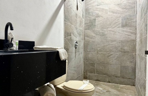Tarcoles Apartment | Playa Mantas studio, AC, Parking