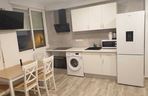 El Cabanyal House | Playa Valencia Apartment, 5min from the beach