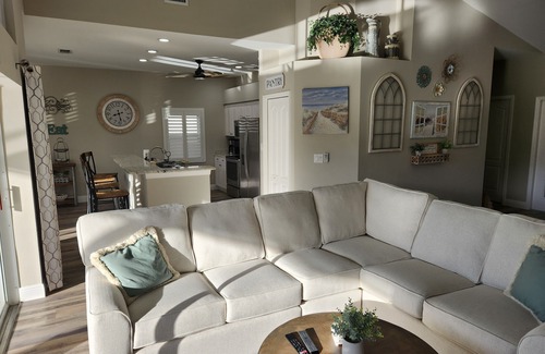 Falcons Glen House | PLAYERS CLUB at Lely Resort! Home with NEW heated salt water pool on golf course