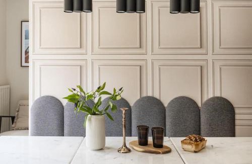 Ormetteau-Port Apartment | Playground Suite