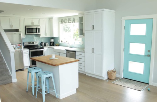 Manzanita House | Playing Hooky ~ Dog-friendly retreat, perfect location, short walk to beach