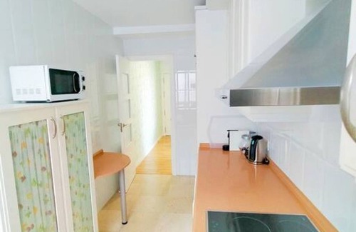 Huerta de la Salud Apartment | Plaza de España Dreams