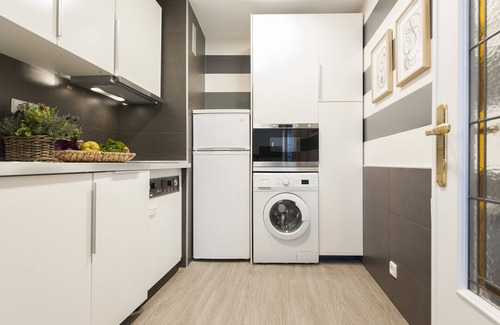 Malasana Apartment | Plaza España VII- Central apartment perfect for visiting Madrid