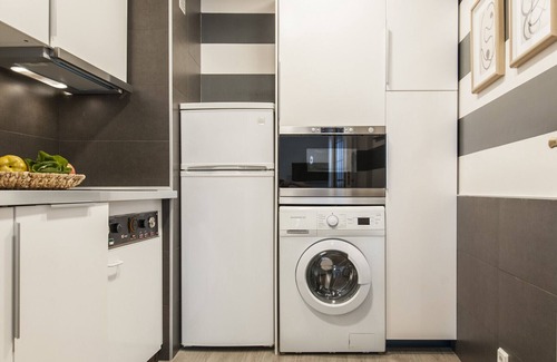 Malasana Apartment | Plaza España VII- Central apartment perfect for visiting Madrid