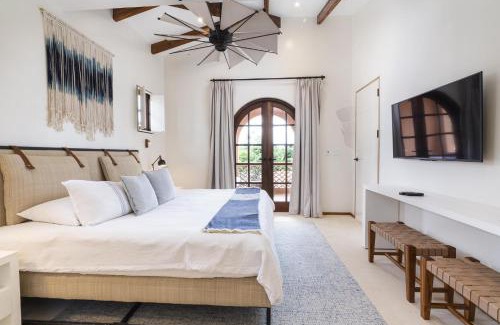 Las Catalinas Apartment | Plaza Mercado 20 At Las Catalinas
