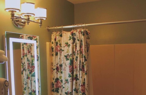 Sault Ste. Marie Hotel | Plaza Motor Motel