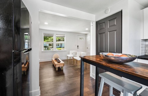 St. Augustine Cottage | Pleasant 2-bedroom cottage, Amazing back yard, Pet Friendly in St. Augustine