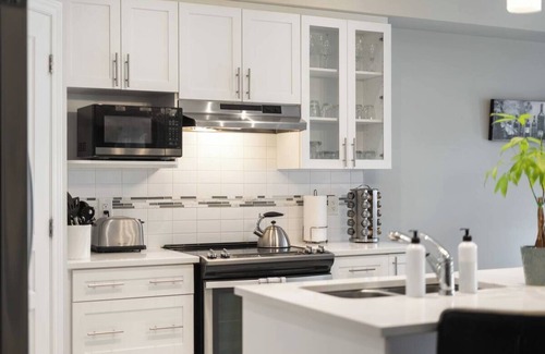 Chapel Hill South House | Pleasant and Quaint 4BED|Orleans