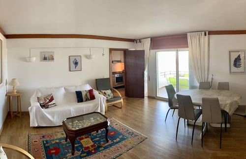 Alporchinhos Apartment | Pleasant and quiet apartment for 4 people with sea view in the Algarve (Porches)