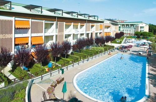 Bibione Pineda Apartment | Pleasant beachside flat in Bibione