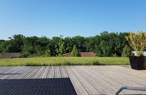 Mondonville House | Pleasant contemporary house in Mondonville, near Toulouse and Airport.