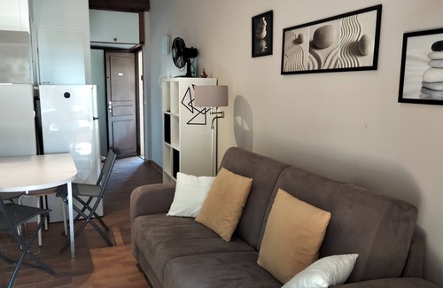 Les Issambres Apartment | Pleasant T2 facing the beach, view of the Gulf of St Tropez