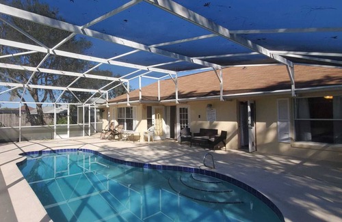 Kissimmee House | Pleasant Hill Retreat Pet friendly 30 min Disney