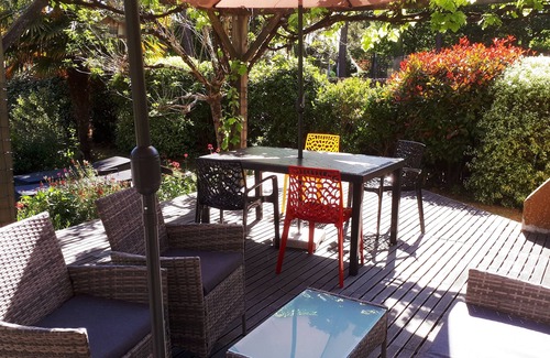 Vannes House | Pleasant holiday home in Vannes with swimming pool.