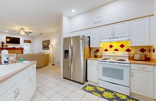 Indian Trails House | Pleasant home near golfing with patio & designated workspace