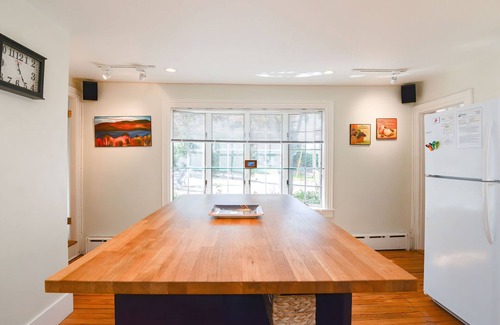 Rockport House | Pleasant House in Rockport: Rock 'n' Roll Vibes