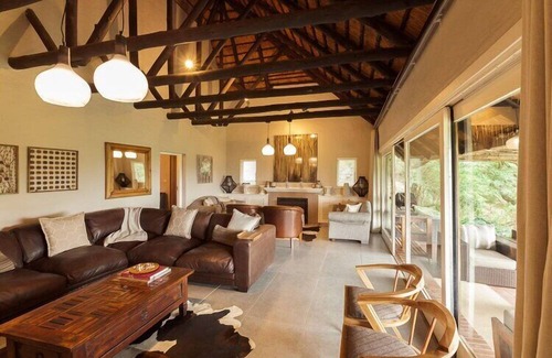 uMngeni House | Pleasant Places by Sanaandi
