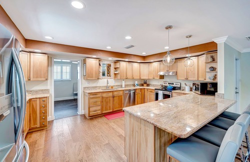 Willoughby Acres House | Pleasant retreat in Naples with enclosed yard, pool, & beach gear