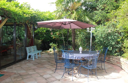 Lamagdelaine House | PLEASANT SOUTH-FACING VILLA.