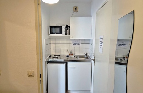 Port Marianne Apartment | Pleasant studio in a good location