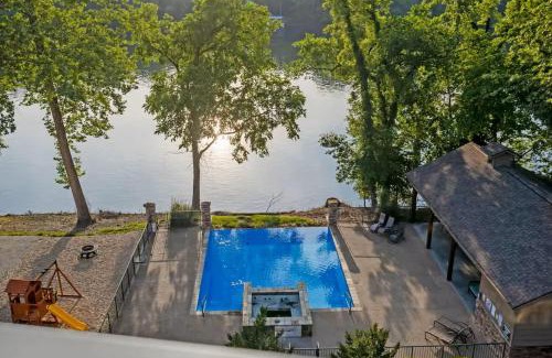 Branson House | Pleasant View on Taneycomo