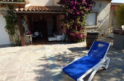 Tournissan Villa | Pleasant villa in garrigue with pine forest and swimming pool