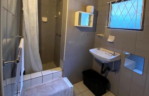 Bluff Apartment | Pleasant Waters