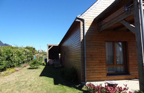 Plouarzel House | Pleasant Wood House with garden 500 meters from the Sea of ​Iroise