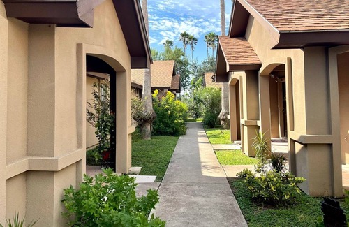 Weslaco Apartment | Pleasanview 10- Spacious and Comfortable Apartment