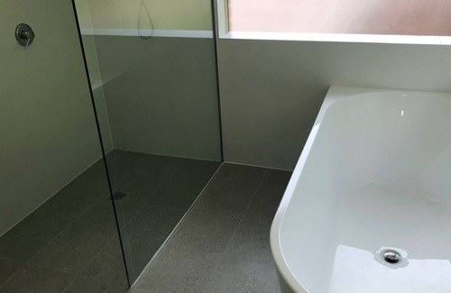 Vermont South House | Please don't book- I don't take guests the website doesn't allow me to delete ad