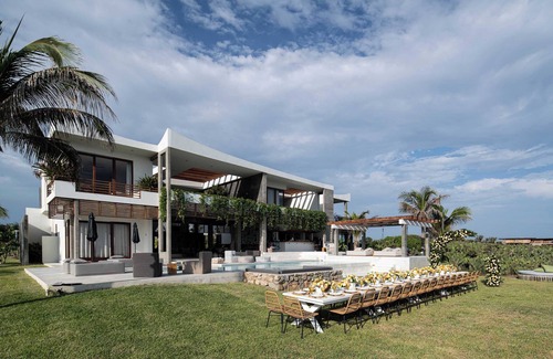 Santa Maria Colotepec Villa | Please Inquire Before Booking – Luxury Villa