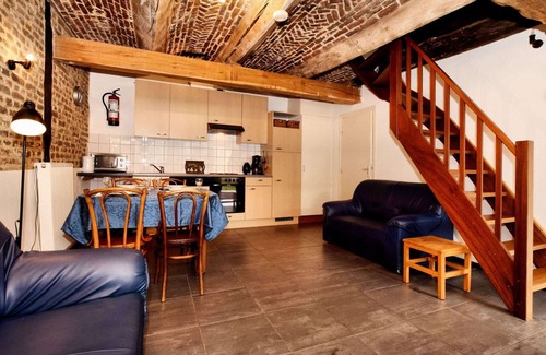 Richelle House | Pleasing Holiday Home in Richelle with Garden, Terrace, BBQ