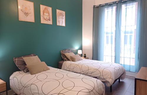 Centre Ville Apartment | Plein centre- 90m Cathédrale - 2ch - 4 couchages - 6 personnes