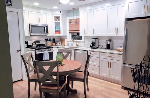 Villas House | Plenty of beach time to be enjoyed in Sept/Oct, book 3 nights, get 4th 1/2 off!