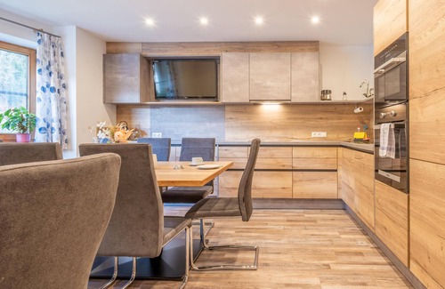 Mittersill Apartment | Plenty of space in and around the house