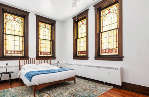Winchester Apartment | Plenty of space located downtown Winchester