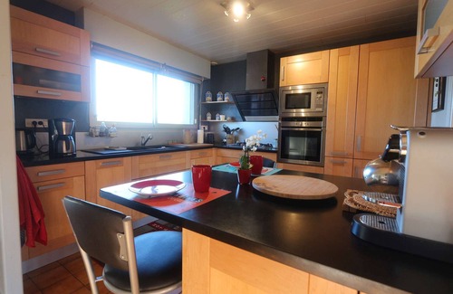 Pleuven House | Pleuven, 5 min from Fouesnant and Quimper, large 3 stars house in a quiet area