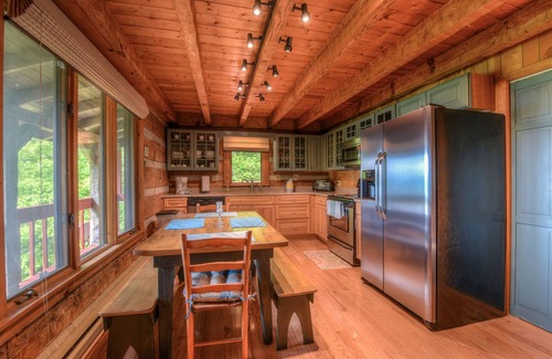 Waynesville Cabin | Plott Mountain Home-Amazing views @ 4,100 feet!