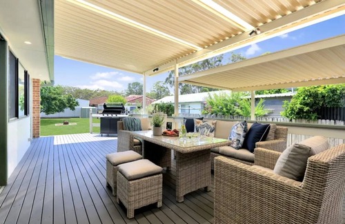 Callala Beach House | Plumeria – 350m to beach track, pet friendly