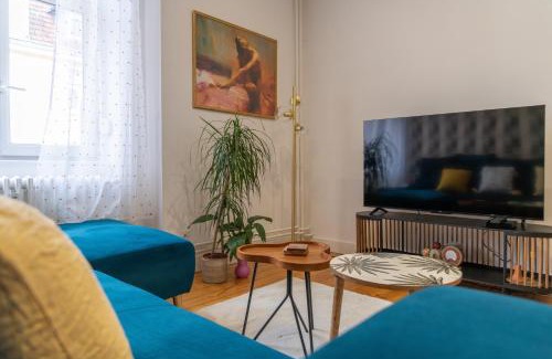 Sablon Apartment | Plumeria - Grand Appartement 75m2 - Au calme avec Jardin - Idéal Famille ou Groupe de Travailleurs - Parking Public Gratuit - 2 Chambres - 4 Lits séparés