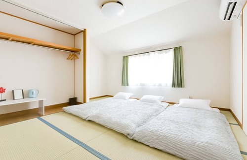 Izumisano House | Plus 9 Station Inn