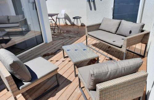 Novel Apartment | PLUS PRES DES ETOILES