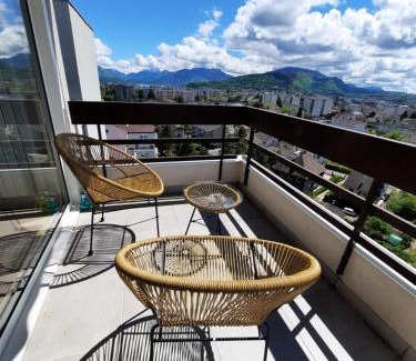 Novel Apartment | PLUS PRES DES ETOILES