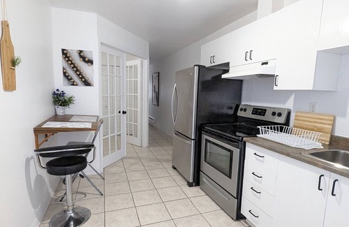 Verdun Apartment | Plush 2 Bedroom Unit 5min Downtown Off Wellington