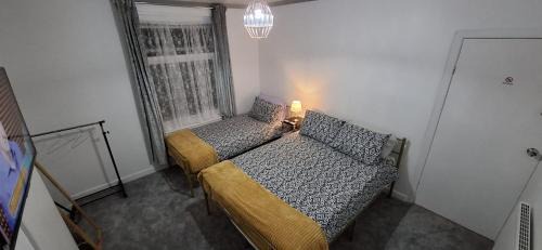 Plymouth House | Plymouth Airbnb