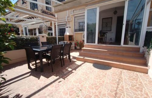 Torrevieja Apartment | PMT03 - Charming Townhouse with communal pool