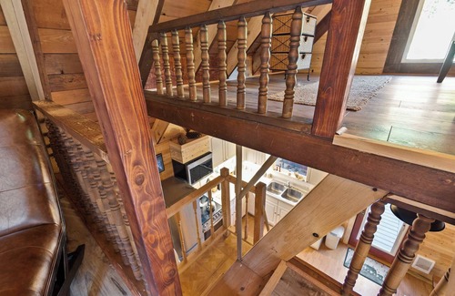 Darrington House | PNW River Cabin Summa