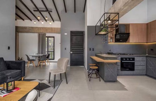 El Poblado Apartment | Poblado, 5 min to San Lucas Plaza, Free parking