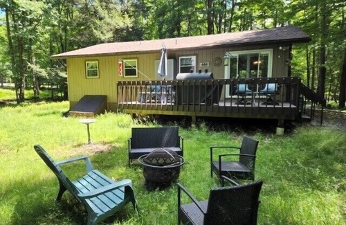 Gouldsboro Cabin | Pocono Cabin Big Bass Lake Resort Ski, Indoor Pool