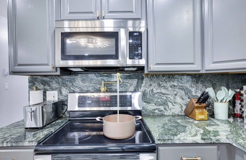 Tobyhanna House | Pocono Mountain Escape - Brand New 11 bed/4 bath luxury home, centrally located.